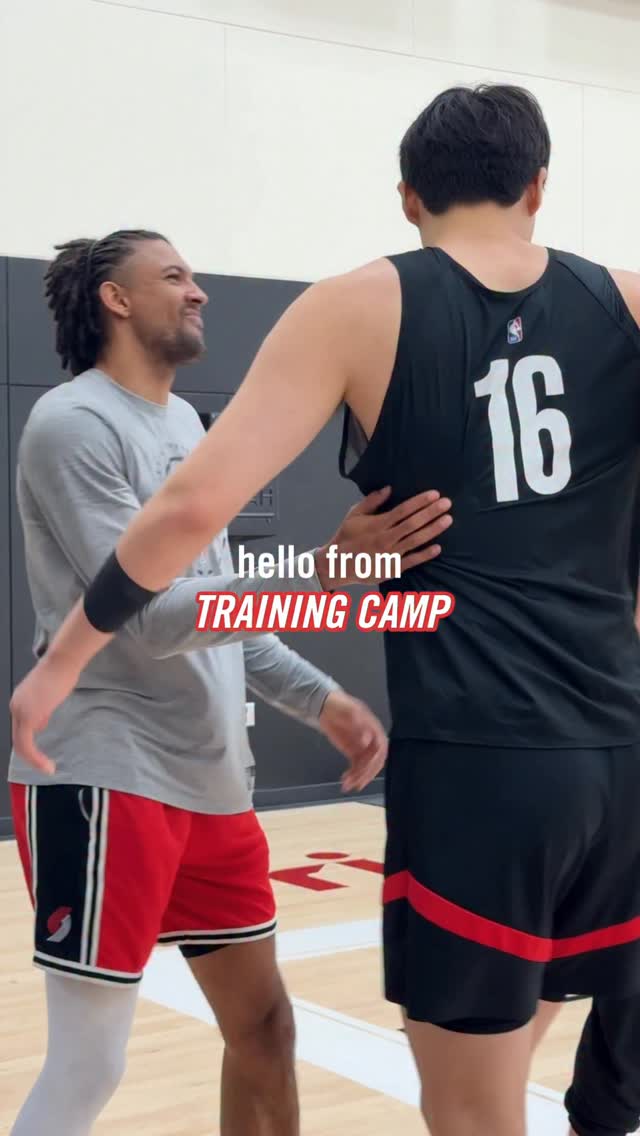 波特兰开拓者训练开放日；今晨刷新队史纪录引欢呼；NBA季后赛在即；训练强度明显提升的简单介绍