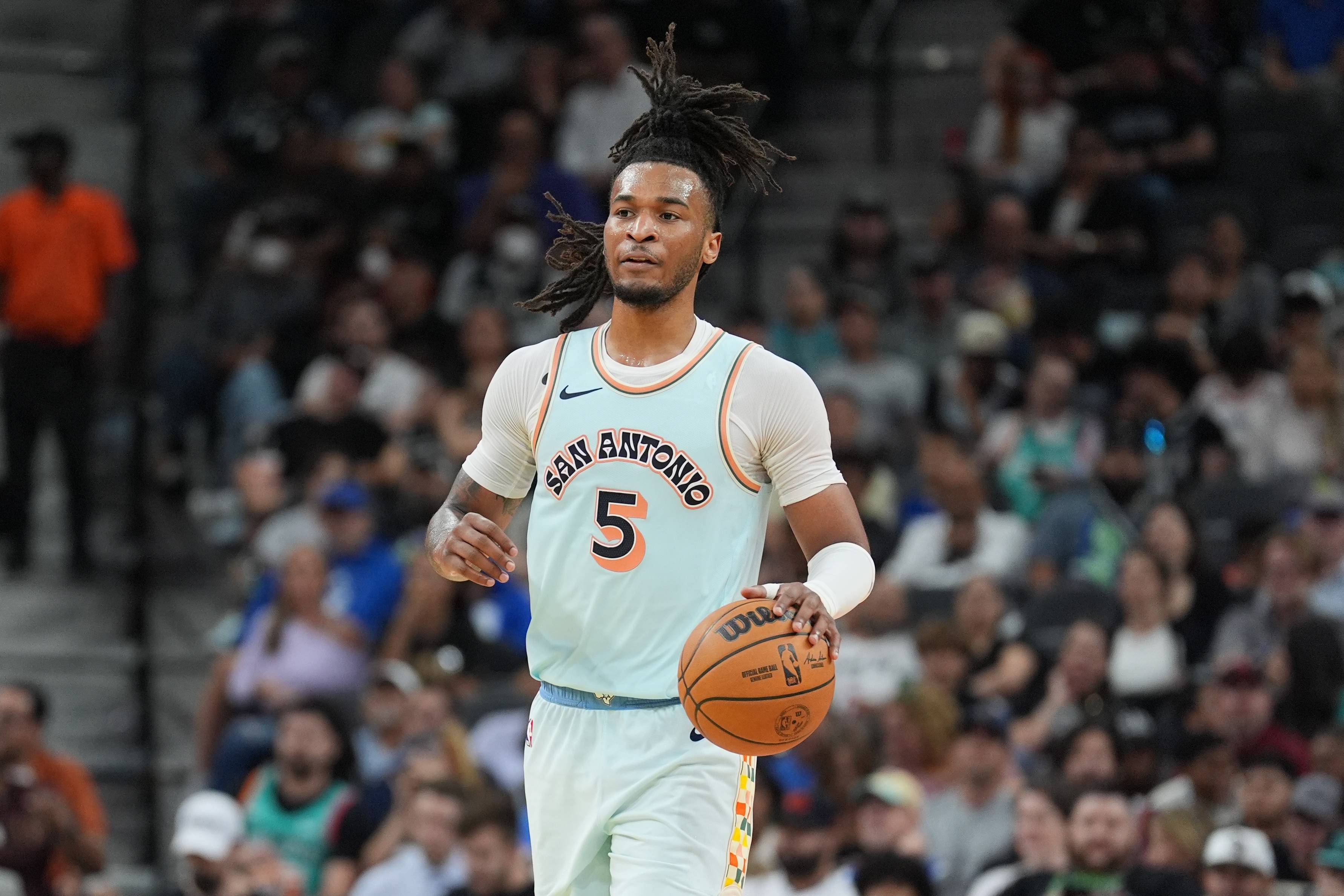 开云体育官网-关键时刻突围战来临，新奥尔良鹈鹕围绕全明星赛豪取连胜，管理层满意，数据趋势出现新变化的简单介绍